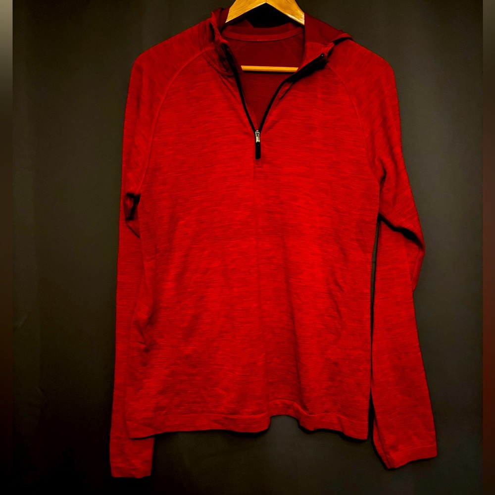 Lululemon men’s medium red metal vent 1/4 hoodie